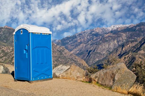 Best Luxury portable toilet rental  in Galatia, IL